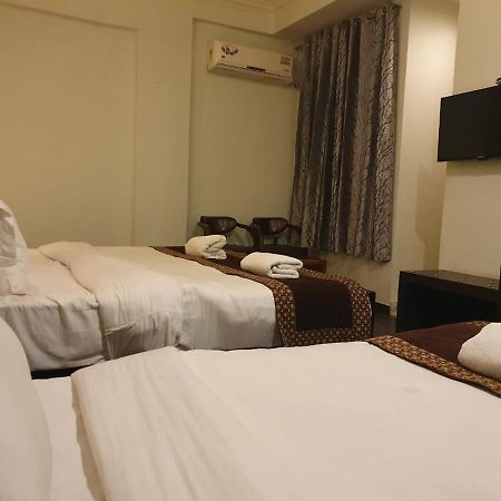 Hotel Corbett Kingdom Rāmnagar Exteriör bild