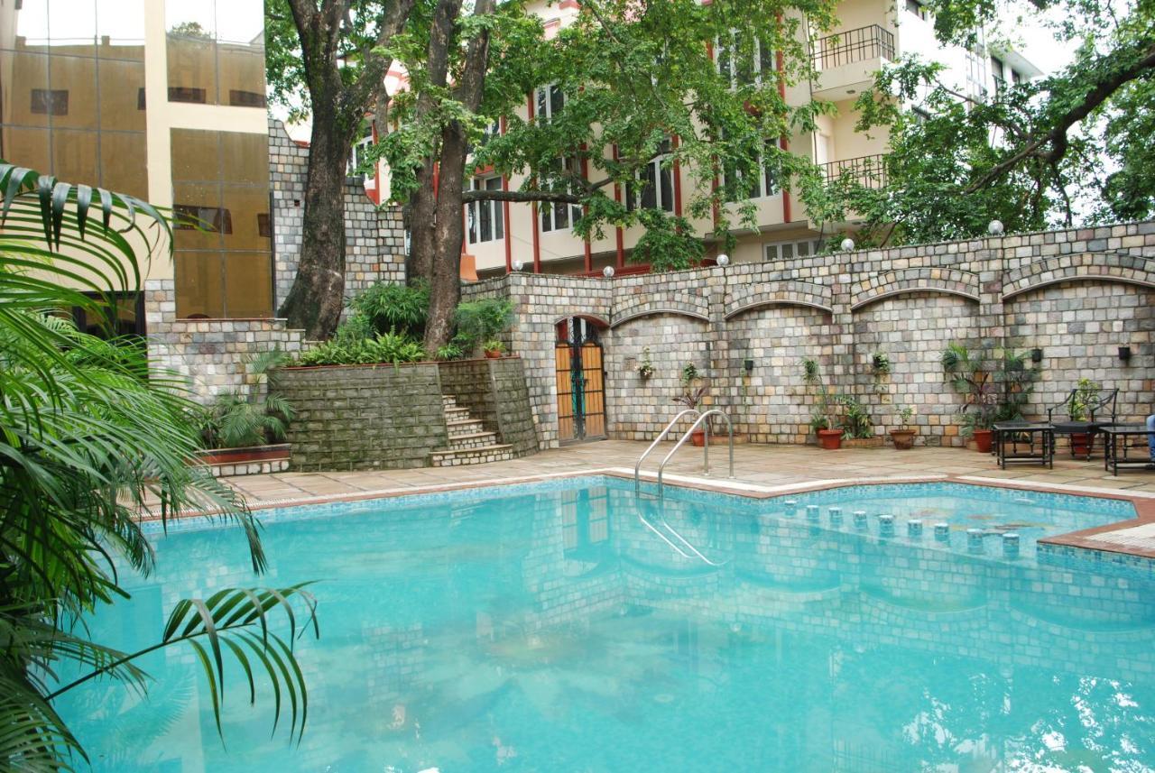 Hotel Corbett Kingdom Rāmnagar Exteriör bild