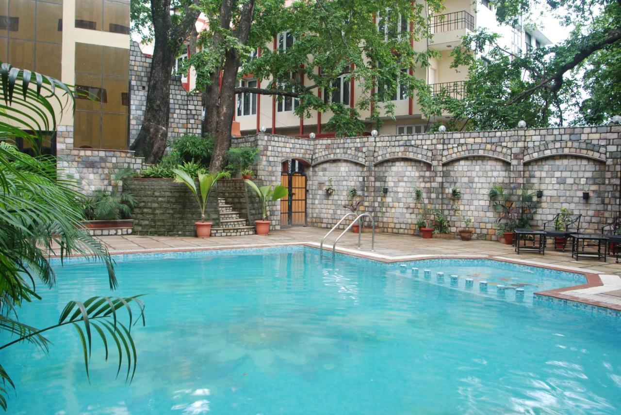 Hotel Corbett Kingdom Rāmnagar Exteriör bild